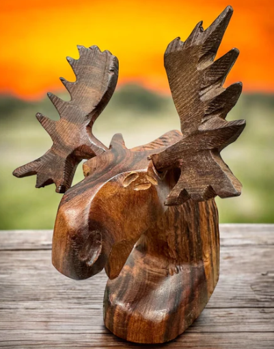 Choosing the Right Wood Carved Moose for Your Home
