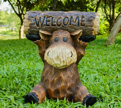 Decorating with Wooden Moose Sculptures2